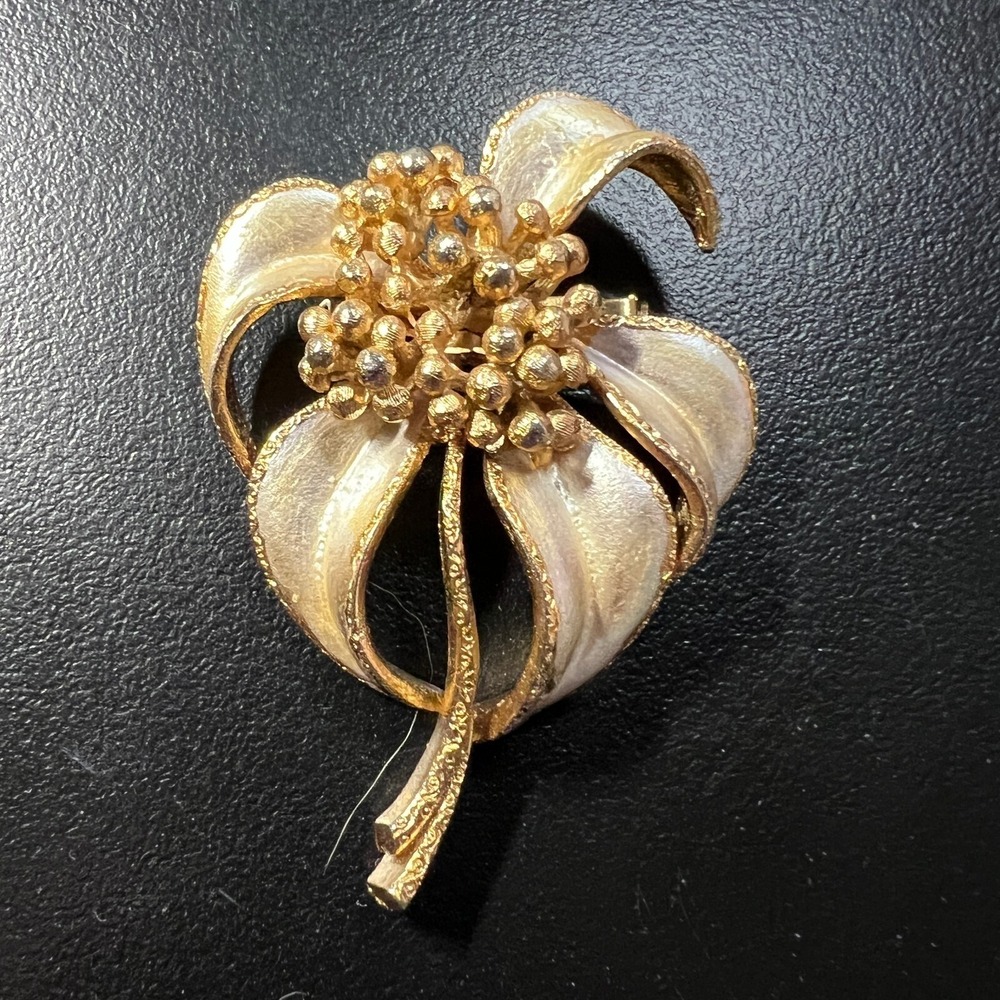 Vintage Coro Enamel Flower Brooch White Gold Tone 3D Signed Pin